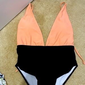 Women’s One Piece Bathing Suit